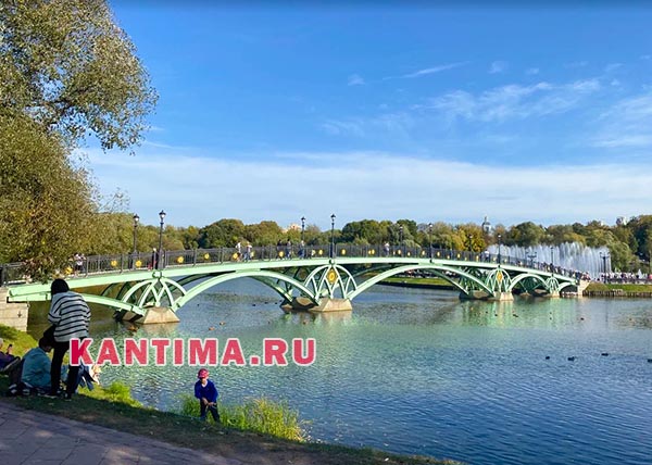 Царицынский фонтан в усадьбе Царицыно